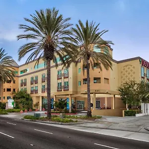 Desert Palms & Hotel Anaheim
